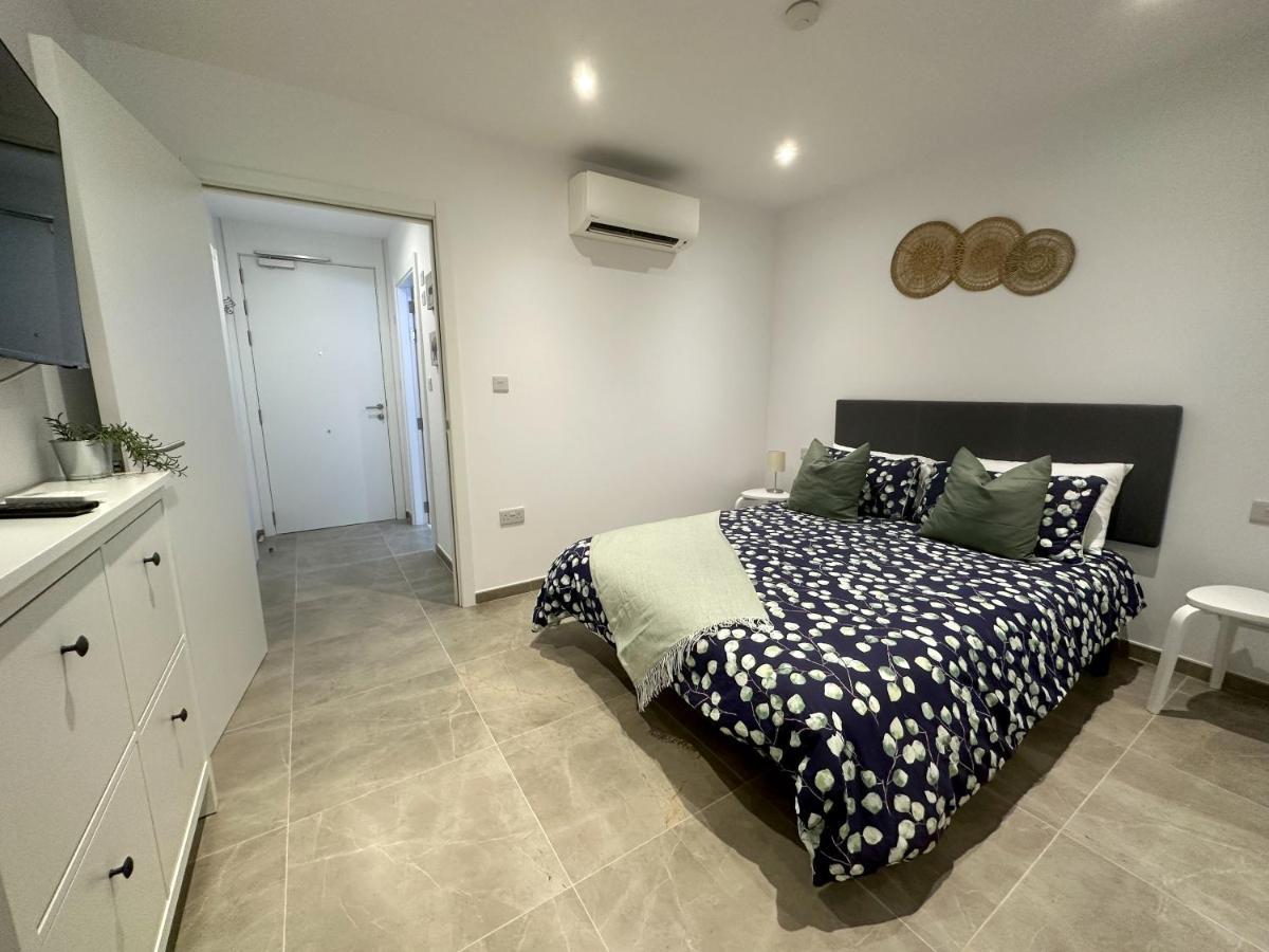 Brand New - Massive Studio - E1 - Self Catering Gibraltar Exteriör bild